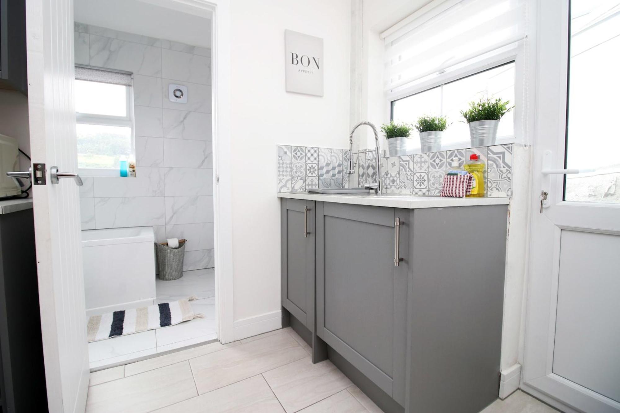 Prospect Cottage Fabulous Home In Stunning Rhondda Valley By Staystaycations Treorky Eksteriør bilde
